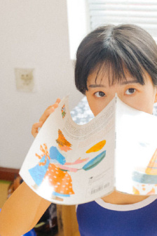 初中女生尿裤子